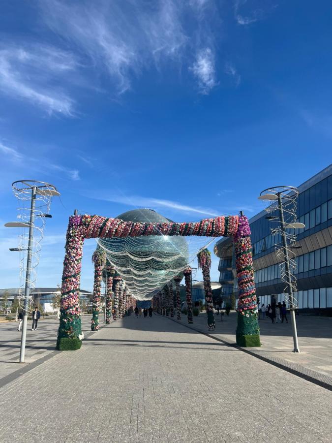 Уютная Квартира На Expo-Smart Замок Lägenhet Astana Exteriör bild